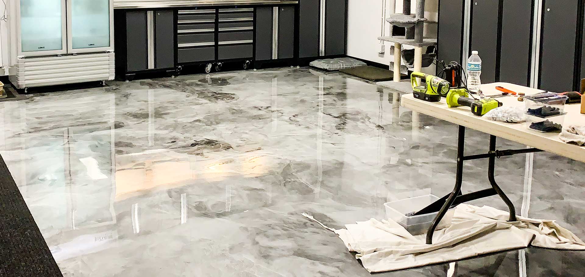 A room with marbled epoxy flooring.