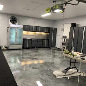 gray epoxy flooring in a gym
